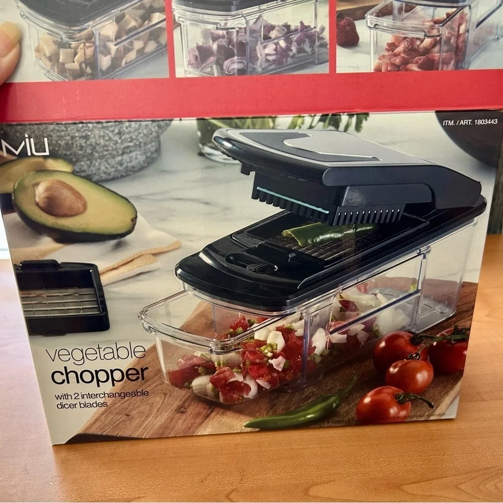 Vegetable/fruit Chopper lot of 14 pieces kitchen gadget cuts/chops/slices/dices